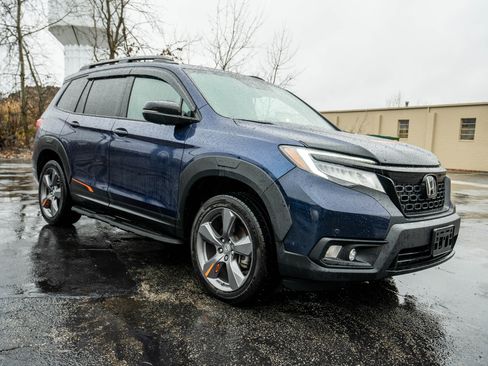 Used 2021 Honda Passport Touring image 3