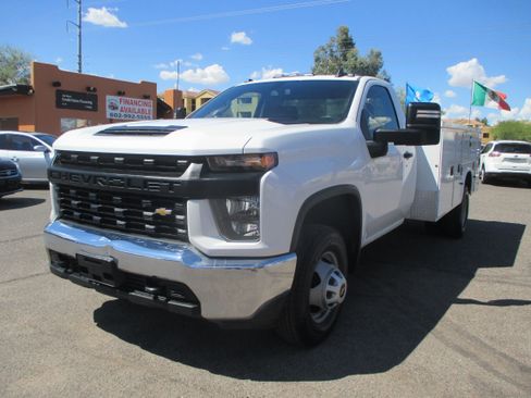 Used 2022 Chevrolet Silverado 3500 Classic W/T image 14