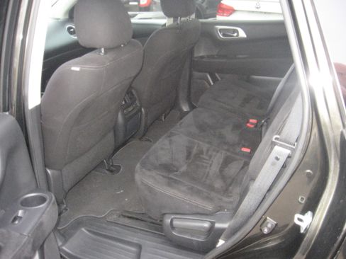Used 2015 Nissan Pathfinder image 8
