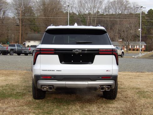 New 2026 Chevrolet Traverse Z71 image 15