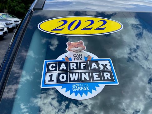 Used 2022 Ford Explorer XLT image 17