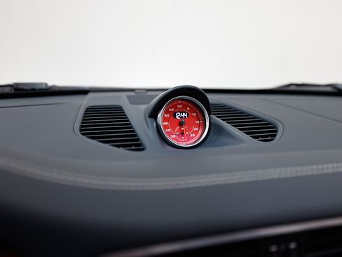 Used 2019 Porsche 911 Targa 4 GTS image 14