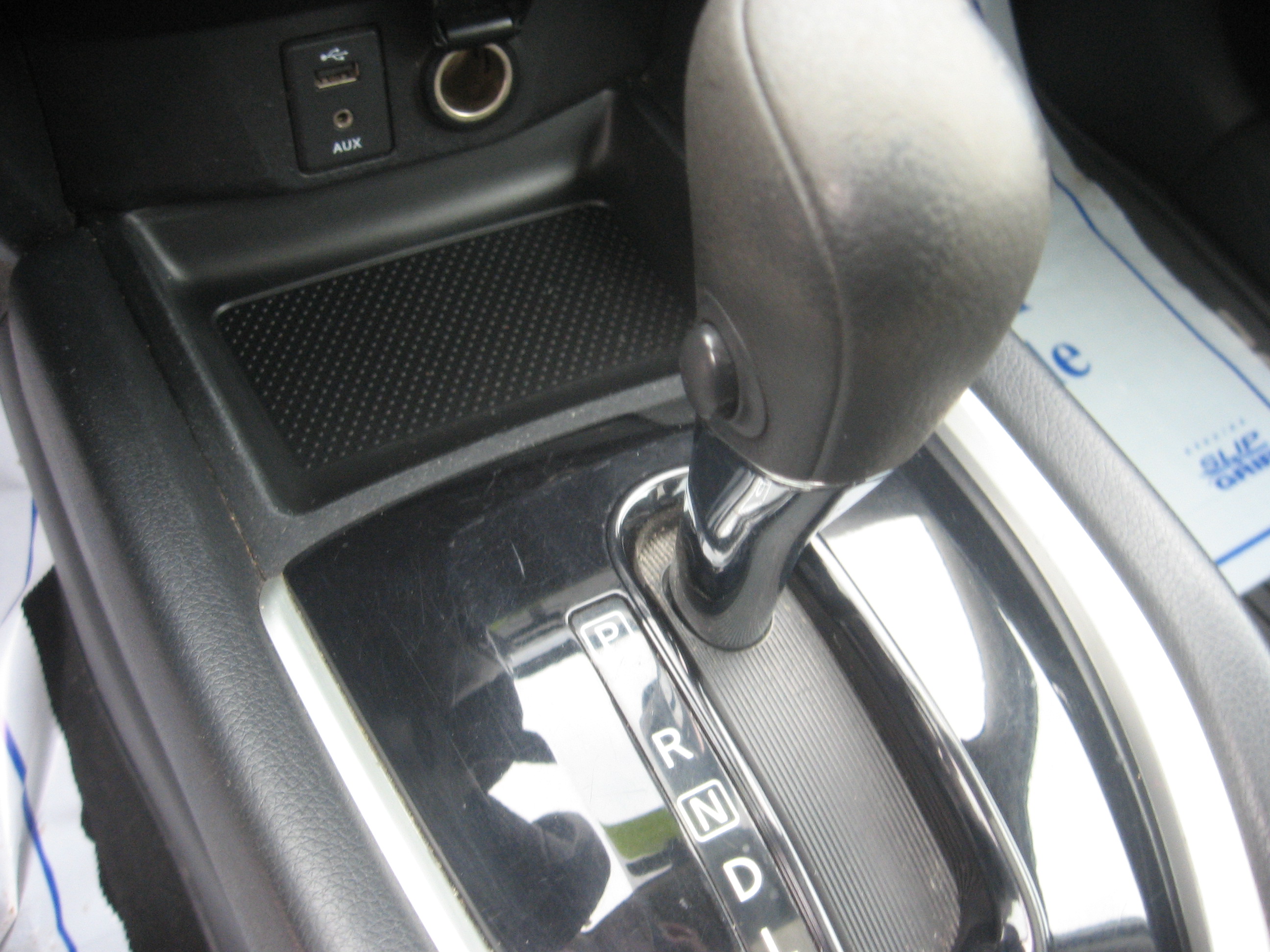 Used 2015 Nissan Rogue SV AWD/4WD image 12