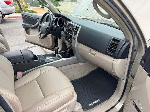 Used 2007 Toyota 4Runner Limited image 28