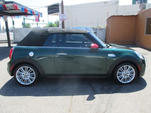 Used 2017 MINI Cooper S Convertible FWD image 12