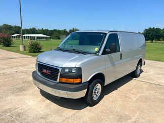 Used 2016 GMC Savana 3500 image 1