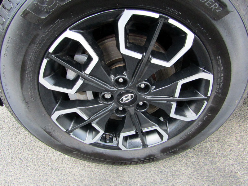 Used 2022 Hyundai Santa Cruz AWD SEL image 9