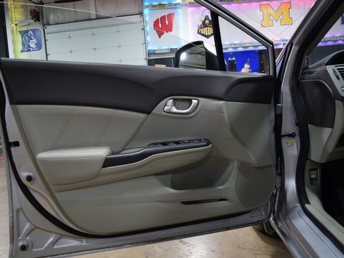 Used 2012 Honda Civic EX-L image 29