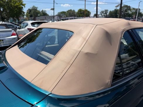 Used 1995 Oldsmobile Cutlass Supreme Convertible FWD image 68