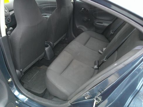 Used 2016 Nissan Versa image 9