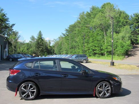 Used 2021 Subaru Impreza 2.0i Sport Hatchback AWD/4WD image 9
