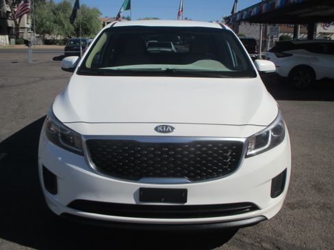 Used 2015 Kia Sedona EX image 16