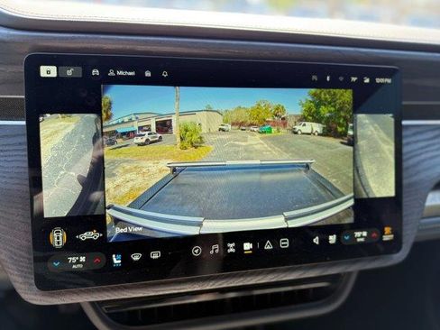 Used 2023 Rivian R1T Adventure image 21