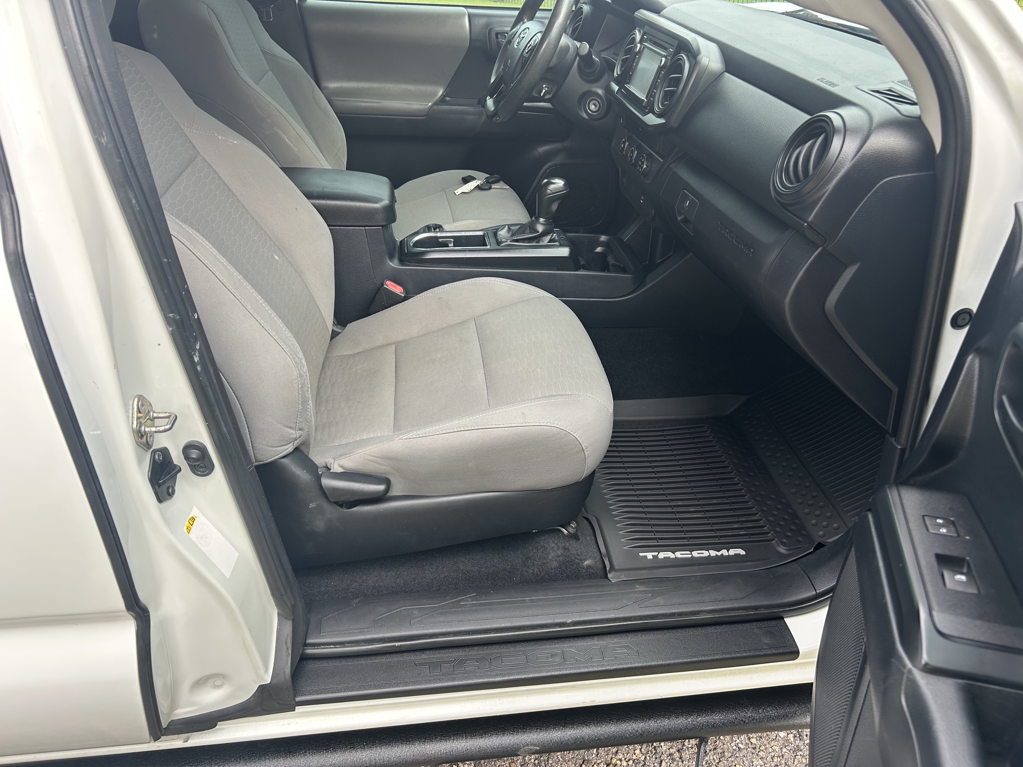 Used 2019 Toyota Tacoma 2WD Access Cab image 10