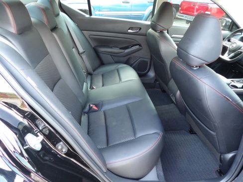 Used 2023 Nissan Altima 2.5 SR image 16