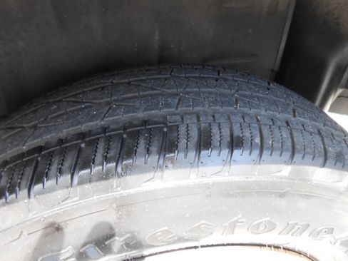 Used 2005 Honda Element 2WD LX image 10