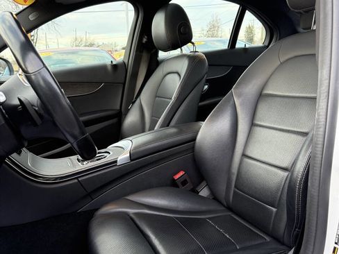 Used 2019 Mercedes-Benz C 300 Sport image 9