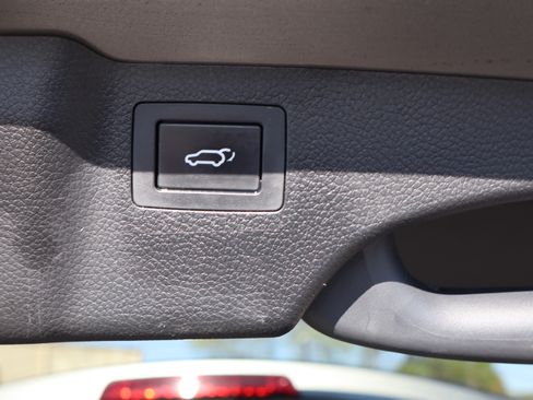 Used 2015 Hyundai Santa Fe Sport image 38