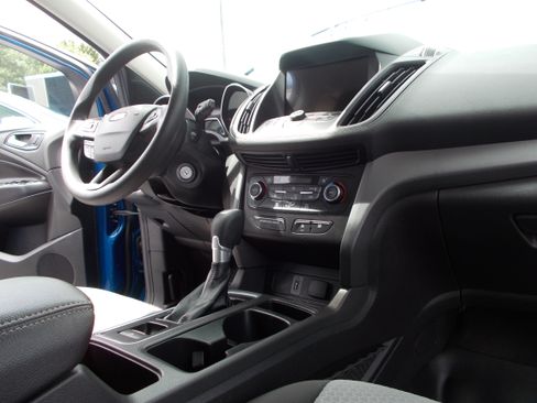 Used 2017 Ford Escape 4WD SE image 24