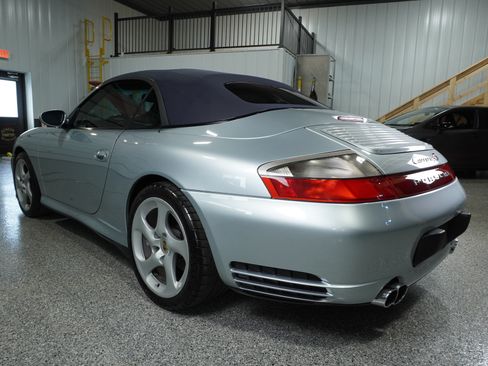 Used 2004 Porsche 911 Carrera 4S Cabriolet AWD/4WD image 5