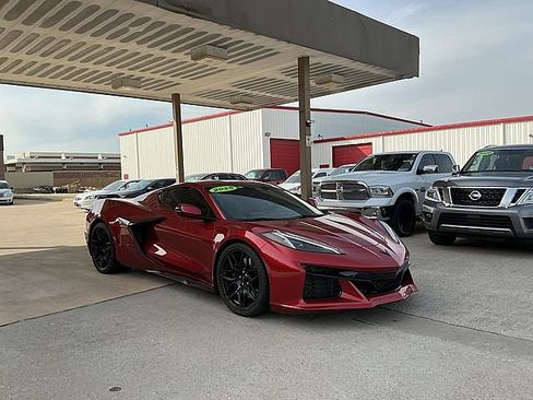 Used 2025 Chevrolet Corvette Z06 w/ 3LZ 70th Anniversary image 3