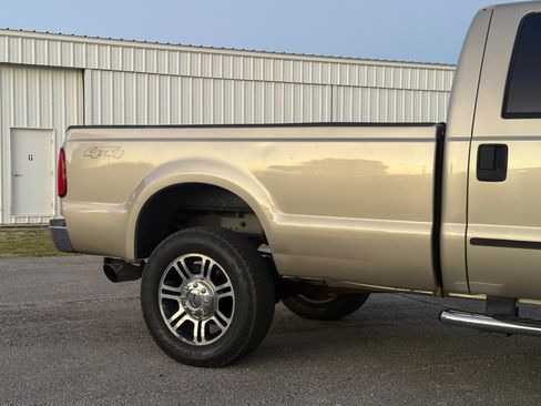 Used 2010 Ford F350 Lariat image 53