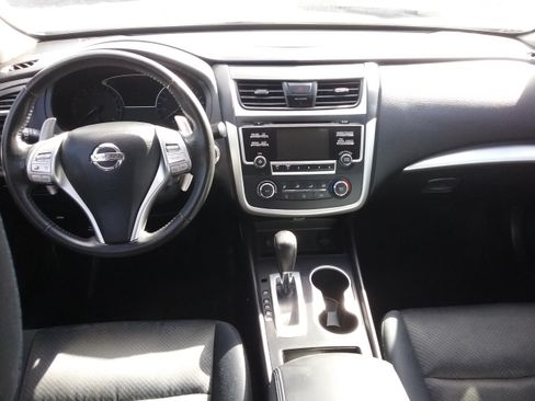 Used 2017 Nissan Altima 2.5 SR image 4