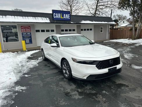 Used 2024 Honda Accord EX image 8