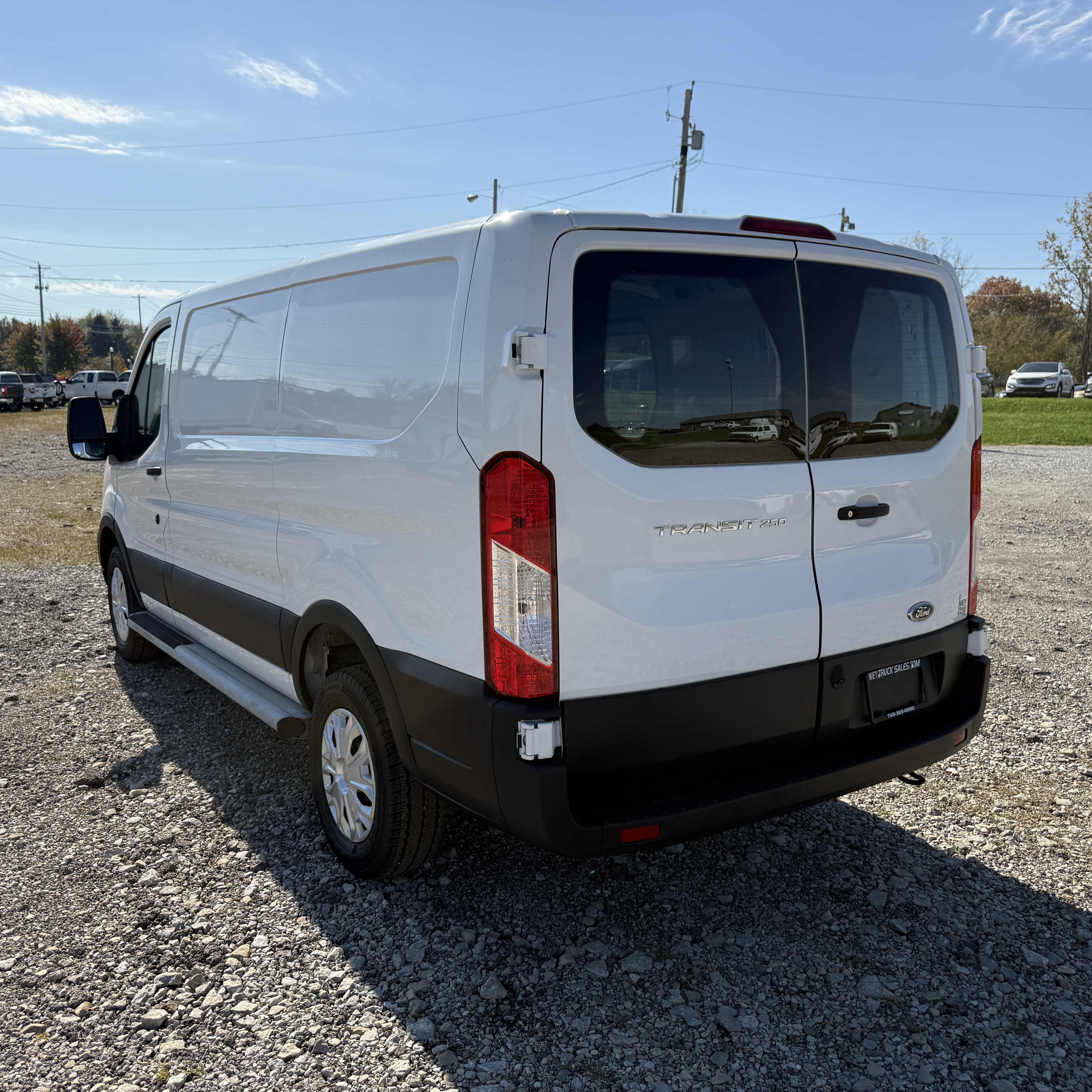 Used 2025 Ford Transit 250 Low Roof RWD image 5
