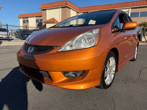 Used 2011 Honda Fit Sport image 5