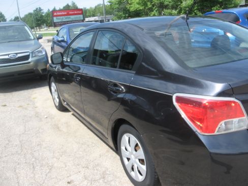 Used 2013 Subaru Impreza 2.0i Sedan AWD/4WD image 6