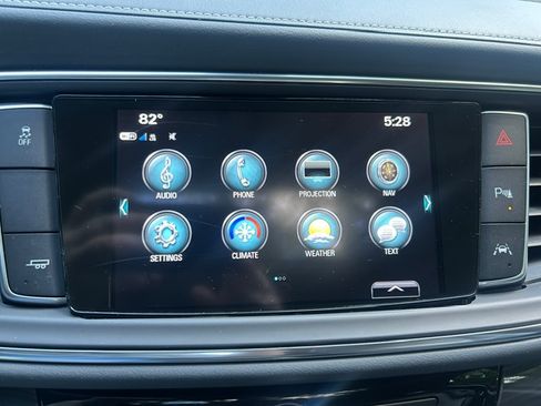 Used 2018 Buick Enclave FWD Premium image 13