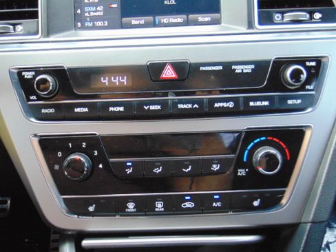 Used 2017 Hyundai Sonata Sport image 18