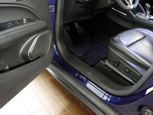 Used 2019 Alfa Romeo Stelvio AWD image 25