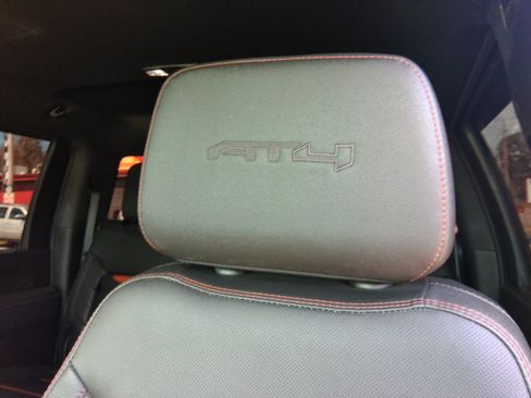 Used 2022 GMC Sierra 2500 AT4 image 68