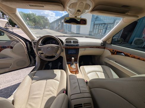 Used 2004 Mercedes-Benz E 320 image 6