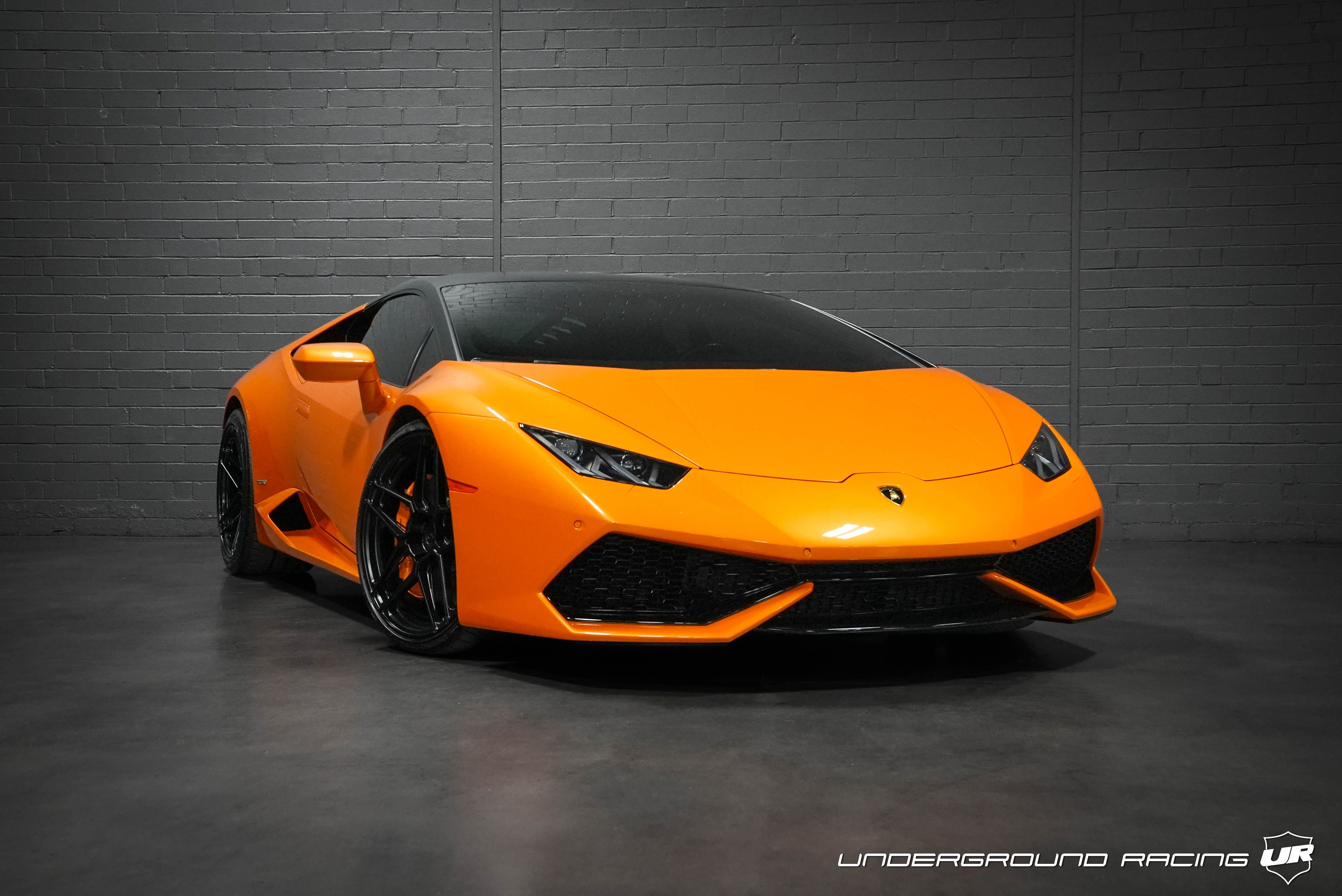 Used 2015 Lamborghini Huracan LP 610-4 Coupe AWD/4WD image 2
