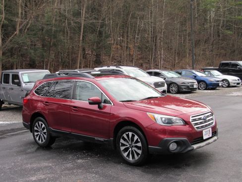 Used 2017 Subaru Outback 2.5i Limited image 14