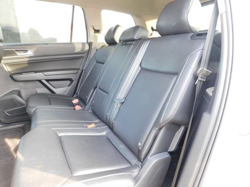 Used 2019 Volkswagen Atlas SE image 16
