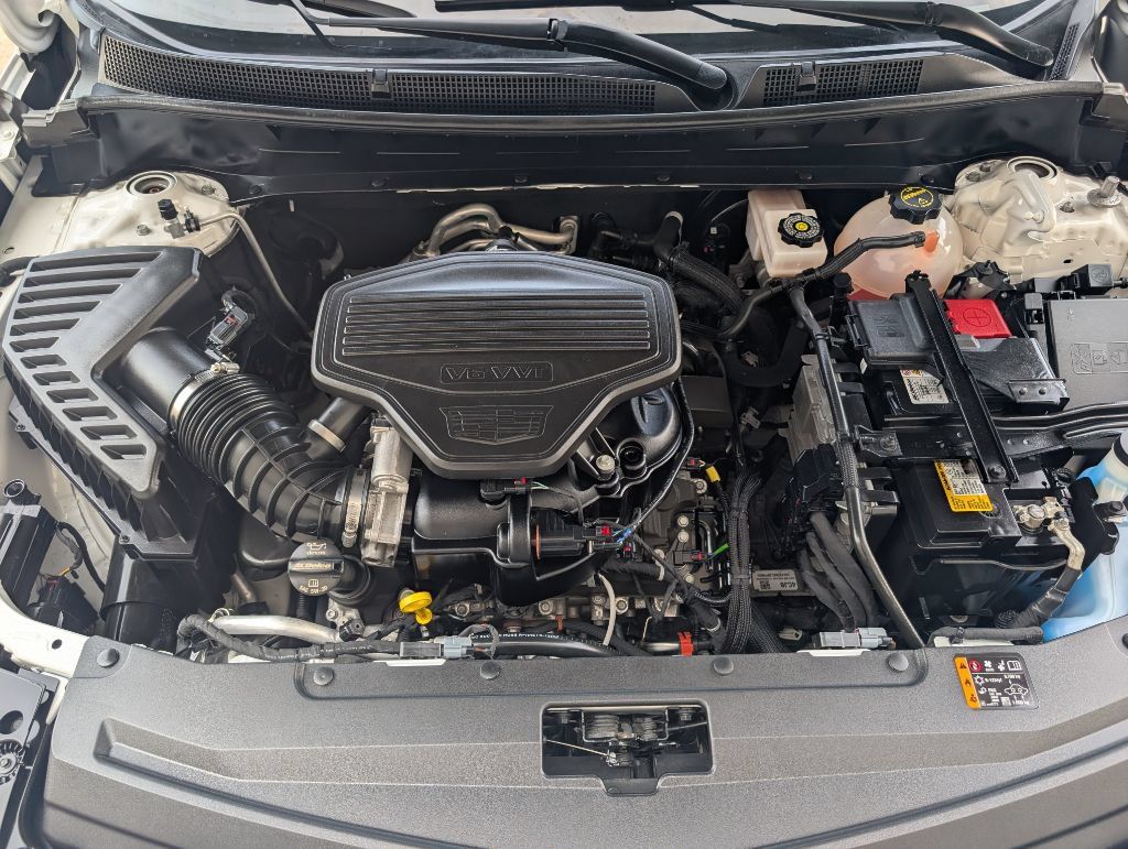 Used 2024 Cadillac XT6 AWD Premium Luxury image 21
