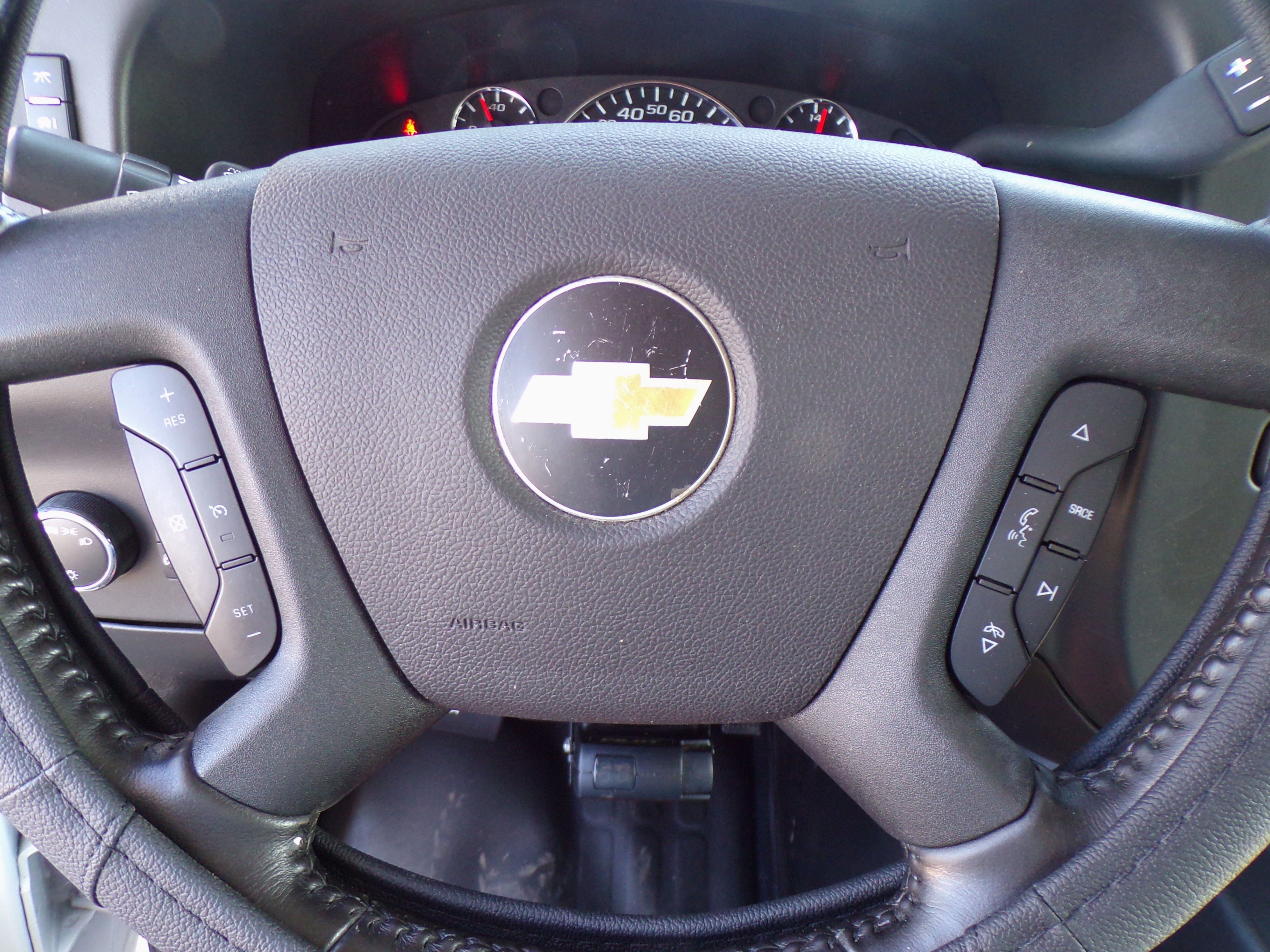Used 2020 Chevrolet Express 3500 RWD image 10