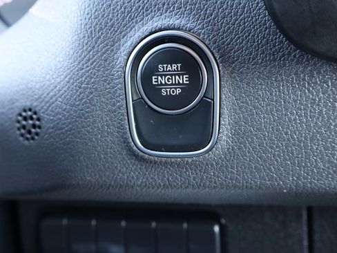 Used 2022 Mercedes-Benz Sprinter 2500 image 17