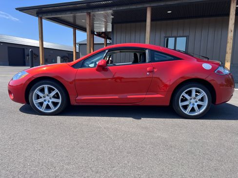 Used 2006 Mitsubishi Eclipse GT FWD image 2