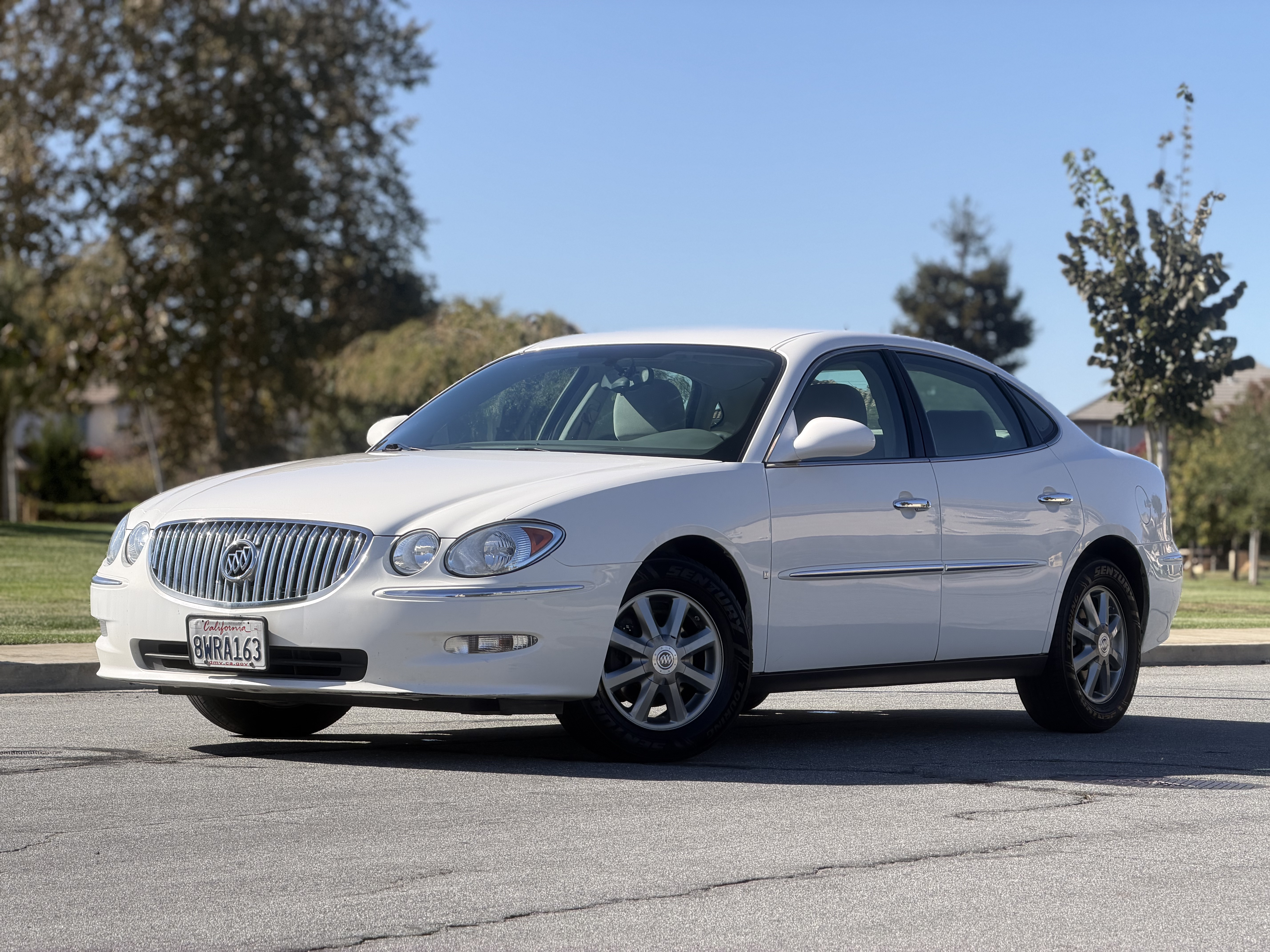 Used 2008 Buick LaCrosse CX FWD image 1