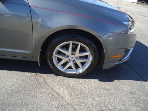 Used 2012 Ford Fusion SEL image 4