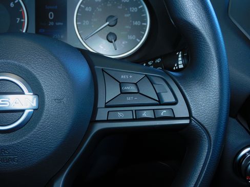 Used 2025 Nissan Sentra S image 27