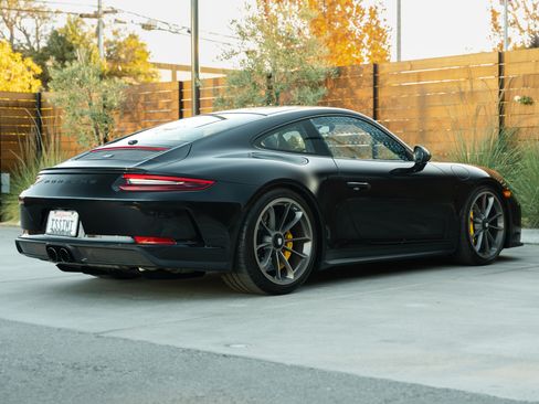 Used 2019 Porsche 911 GT3 Touring image 3