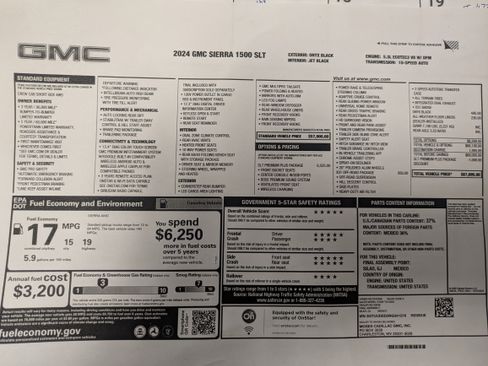 Used 2024 GMC Sierra 1500 SLT image 11