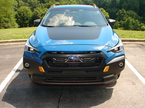 Used 2025 Subaru Crosstrek 2.5i Wilderness AWD/4WD image 16