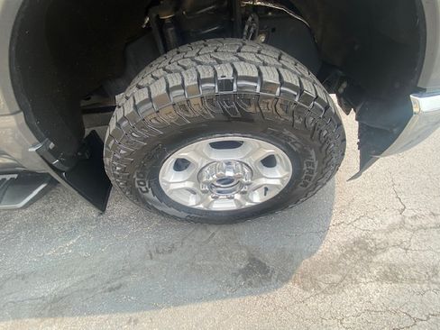 Used 2025 Ford F350 4x4 Crew Cab Super Duty image 17